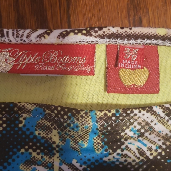 Apple  bottoms 🍎 sz 9 junior (or M regular) - Picture 5 of 10